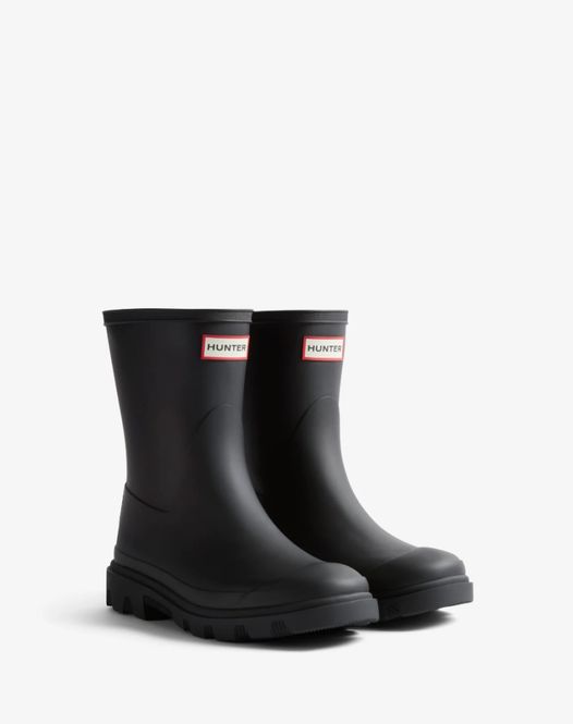 Hovedbilde HUNTER UNISEX DOWNPOUR SHORT BOOT BLACK
